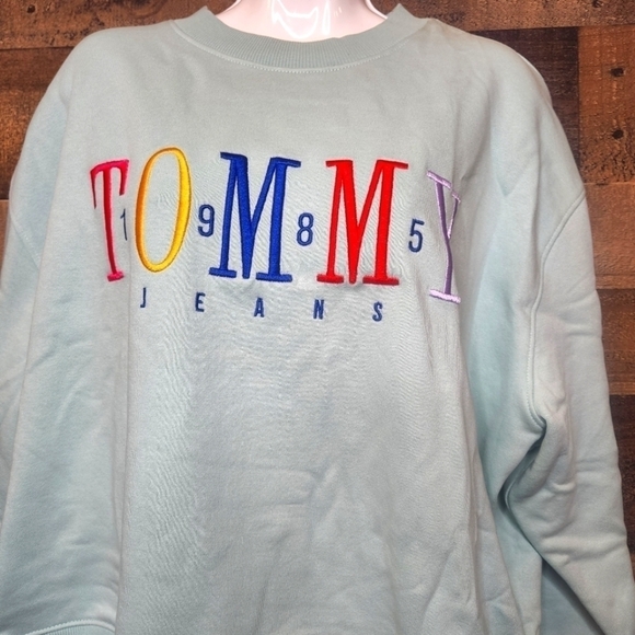 New Tommy Jeans Multicolor Embroidery Crew - Picture 2 of 9
